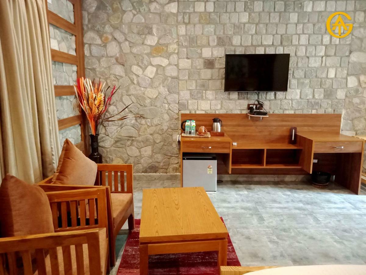 Tag Resorts The Banyan Retreat ラムナガル エクステリア 写真